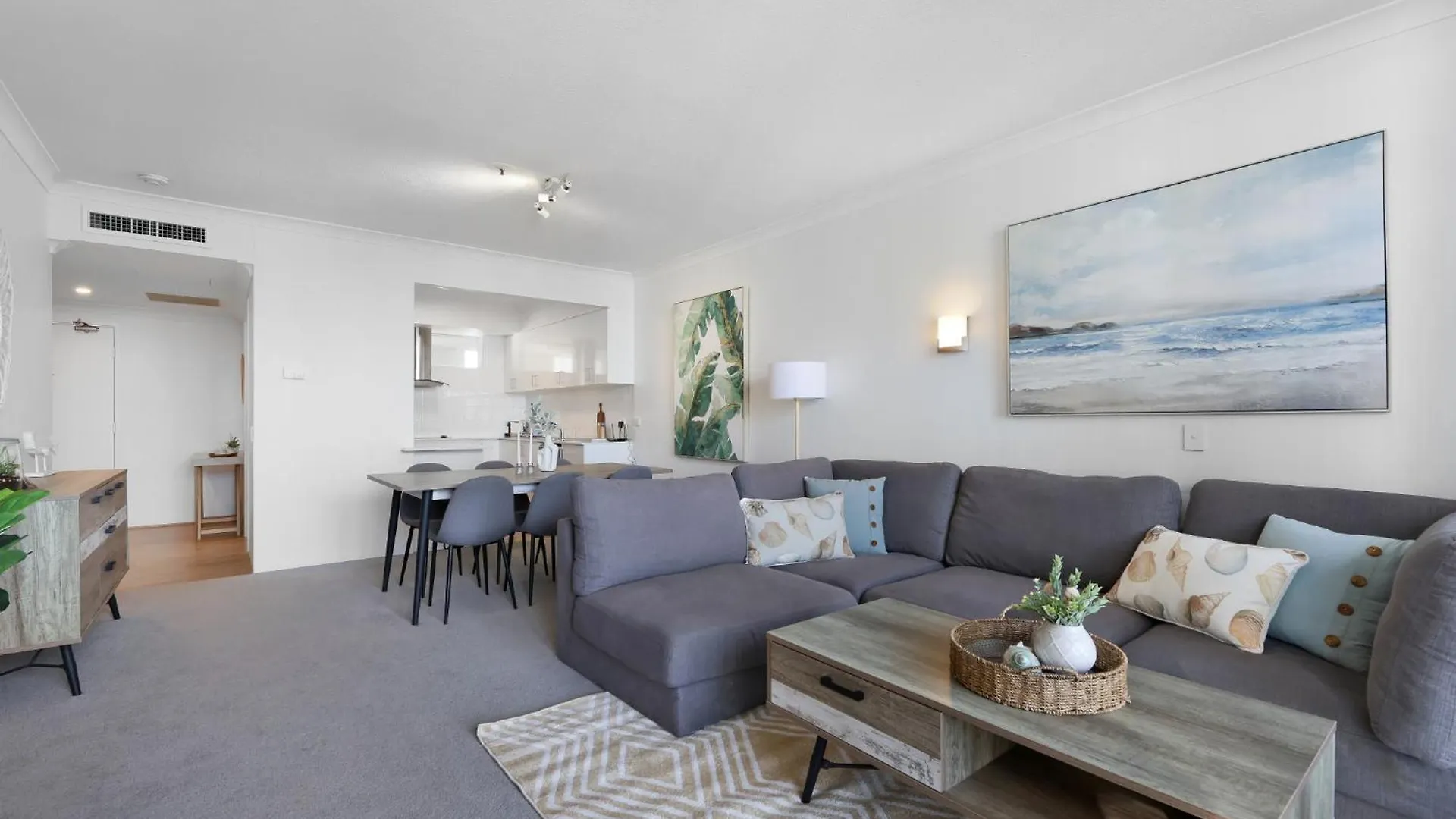 Ocean View 2-Bed With Pool, Tennis Court & Bbq Gold Coast